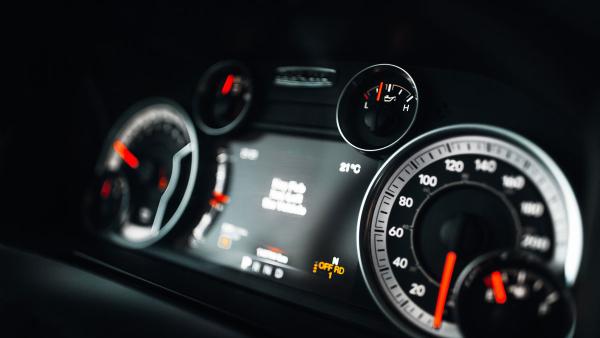 Vehicle dashboard with gauges