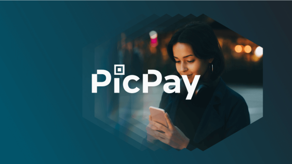 Logotipo da PicPay sobreposto à imagem de um hexágono