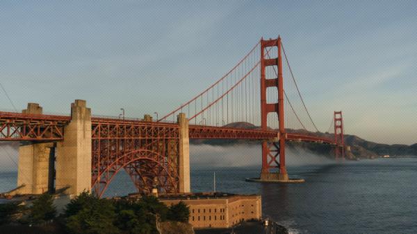 Ein Bild der Golden Gate Bridge in San Francisco, Kalifornien