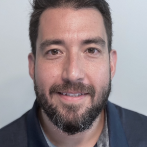 Yoram's headshot