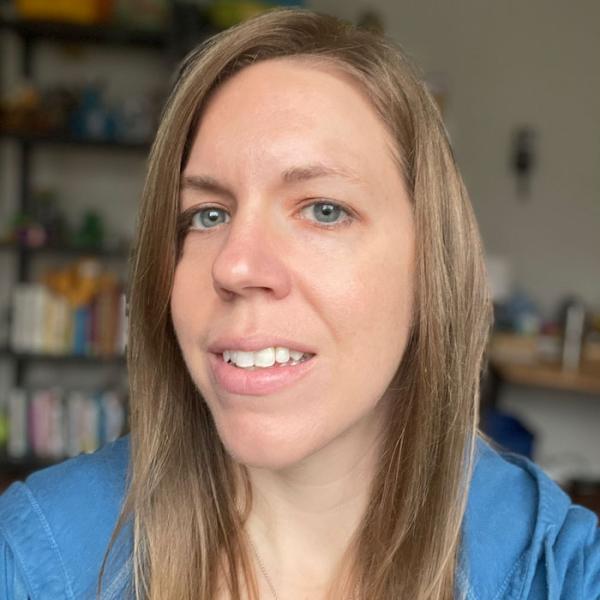 Joanna Leidy headshot