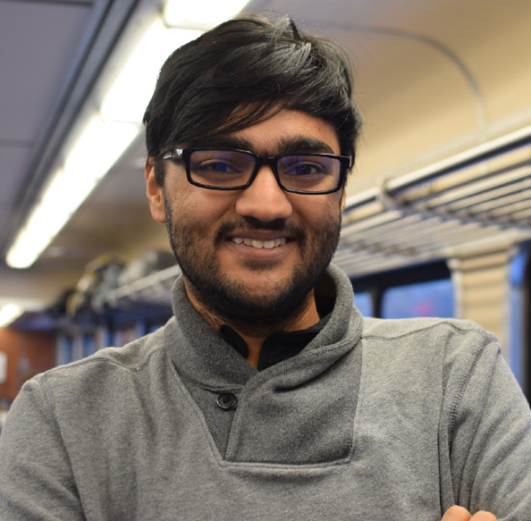 Roopak Venkatakrishnan headshot